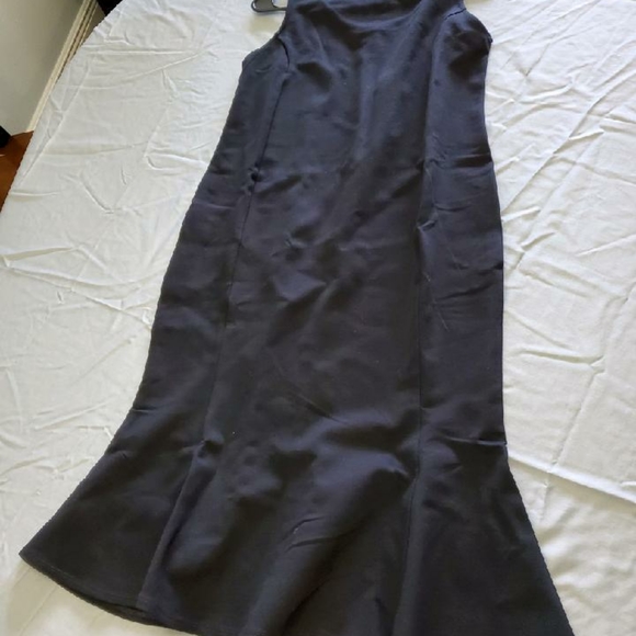 Ingrid and Isabel Maternity Dress - Picture 3 of 5